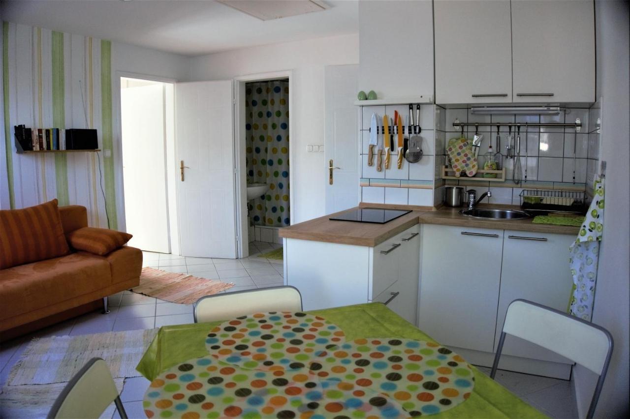 Nefelejcs Apartmanhaz Gyenesdiás Exterior foto