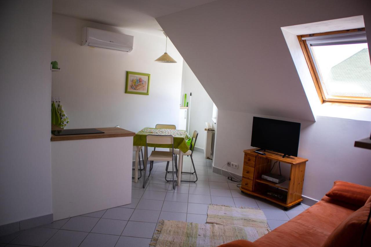 Nefelejcs Apartmanhaz Gyenesdiás Exterior foto
