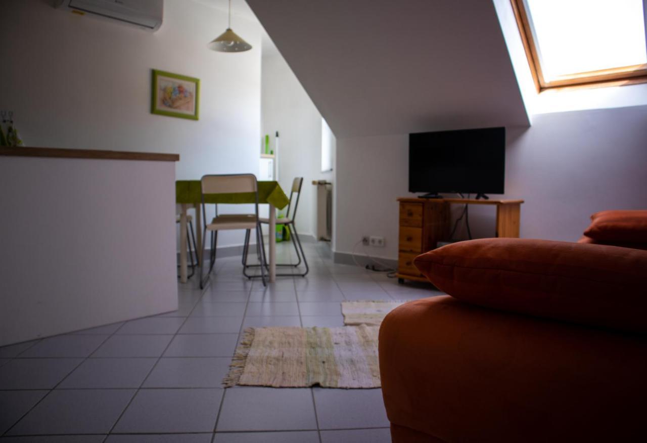Nefelejcs Apartmanhaz Gyenesdiás Exterior foto