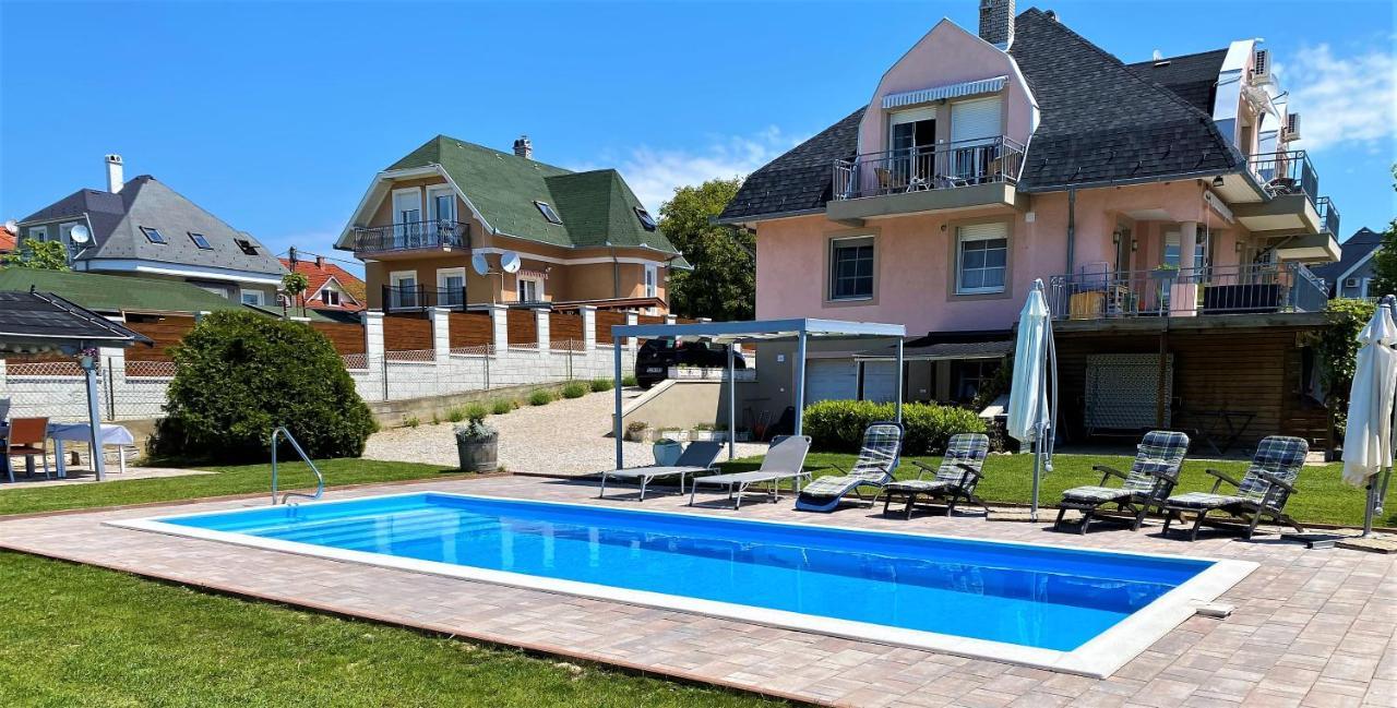 Nefelejcs Apartmanhaz Gyenesdiás Exterior foto