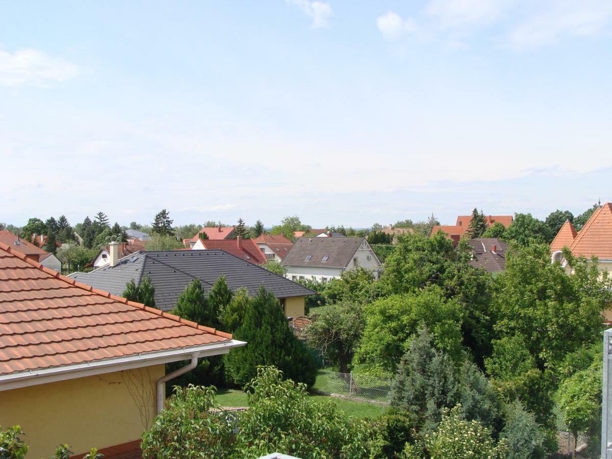 Nefelejcs Apartmanhaz Gyenesdiás Zimmer foto