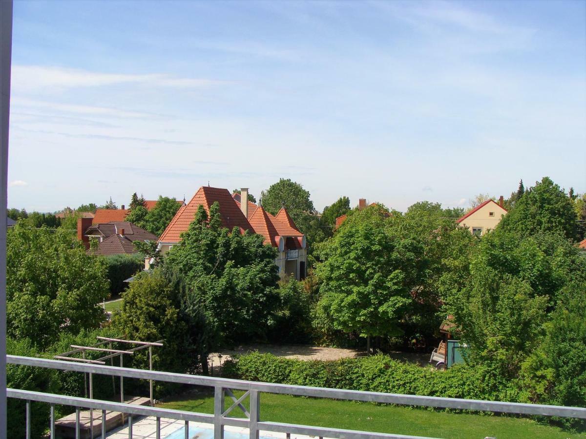 Nefelejcs Apartmanhaz Gyenesdiás Zimmer foto